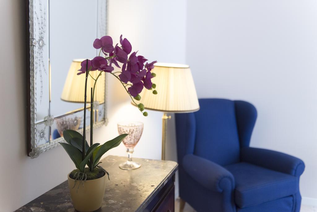 Casa San Carlo Apartment Napoli Bagian luar foto